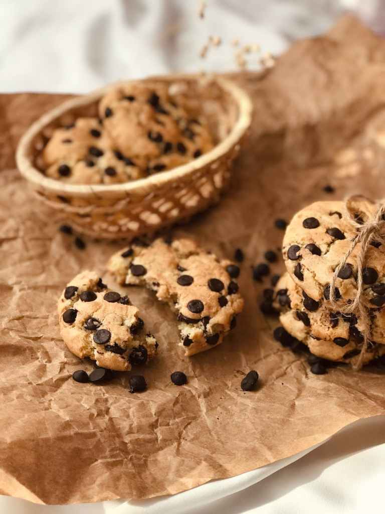chocolate chip cookie
